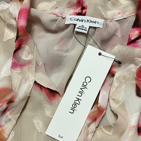 💐 Calvin Klein Tie-neck Blouse Sz XL in Cream/Pink Floral Motif - Picture 9 of 11
